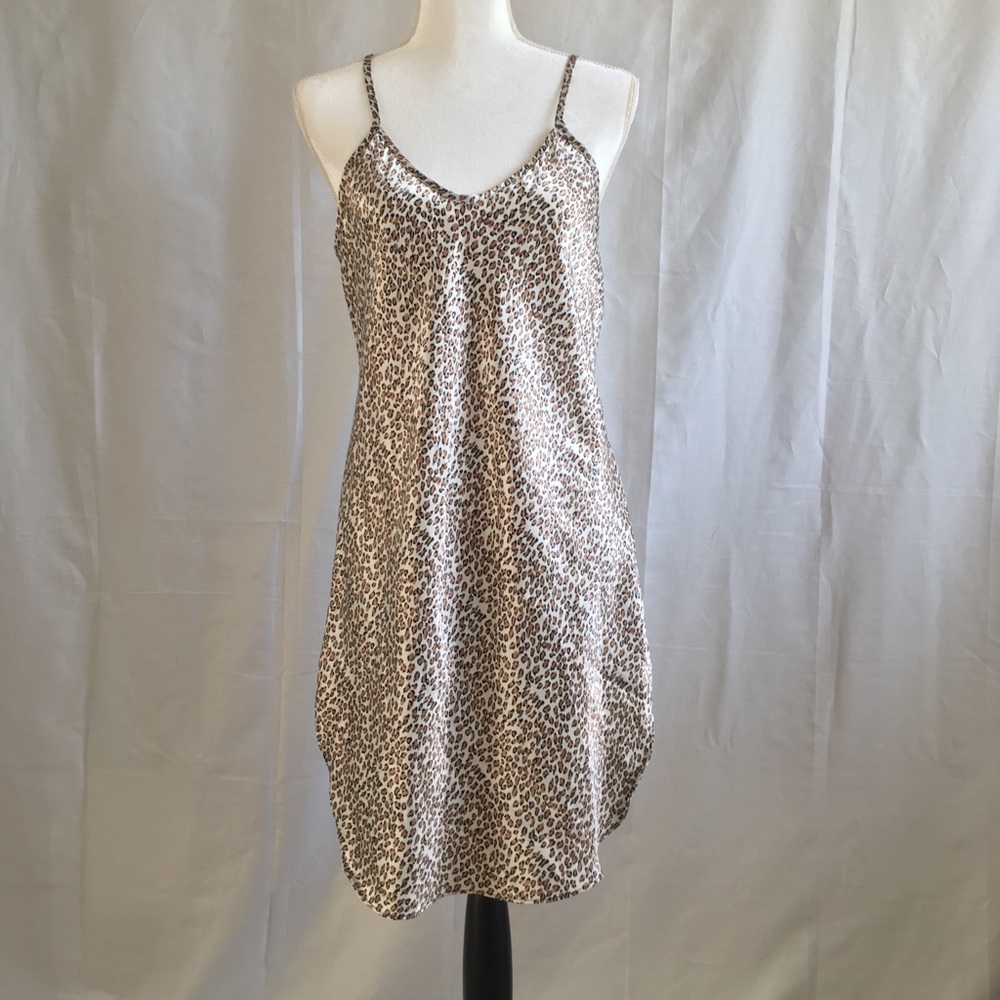 Kristine Tyler Medium leopard chemise